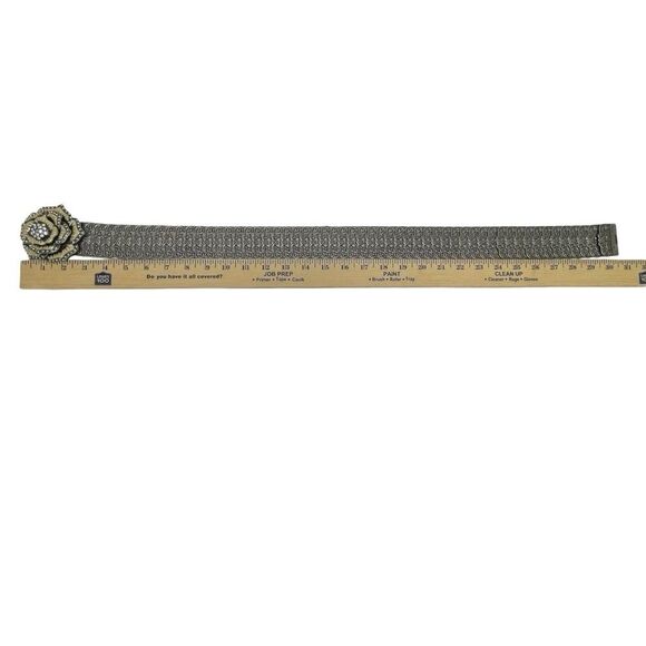 Belt Large Silver Toned Fishscale Rhinestone Flower Buckle Elastic 30 1/2 Inches - Picture 7 of 8